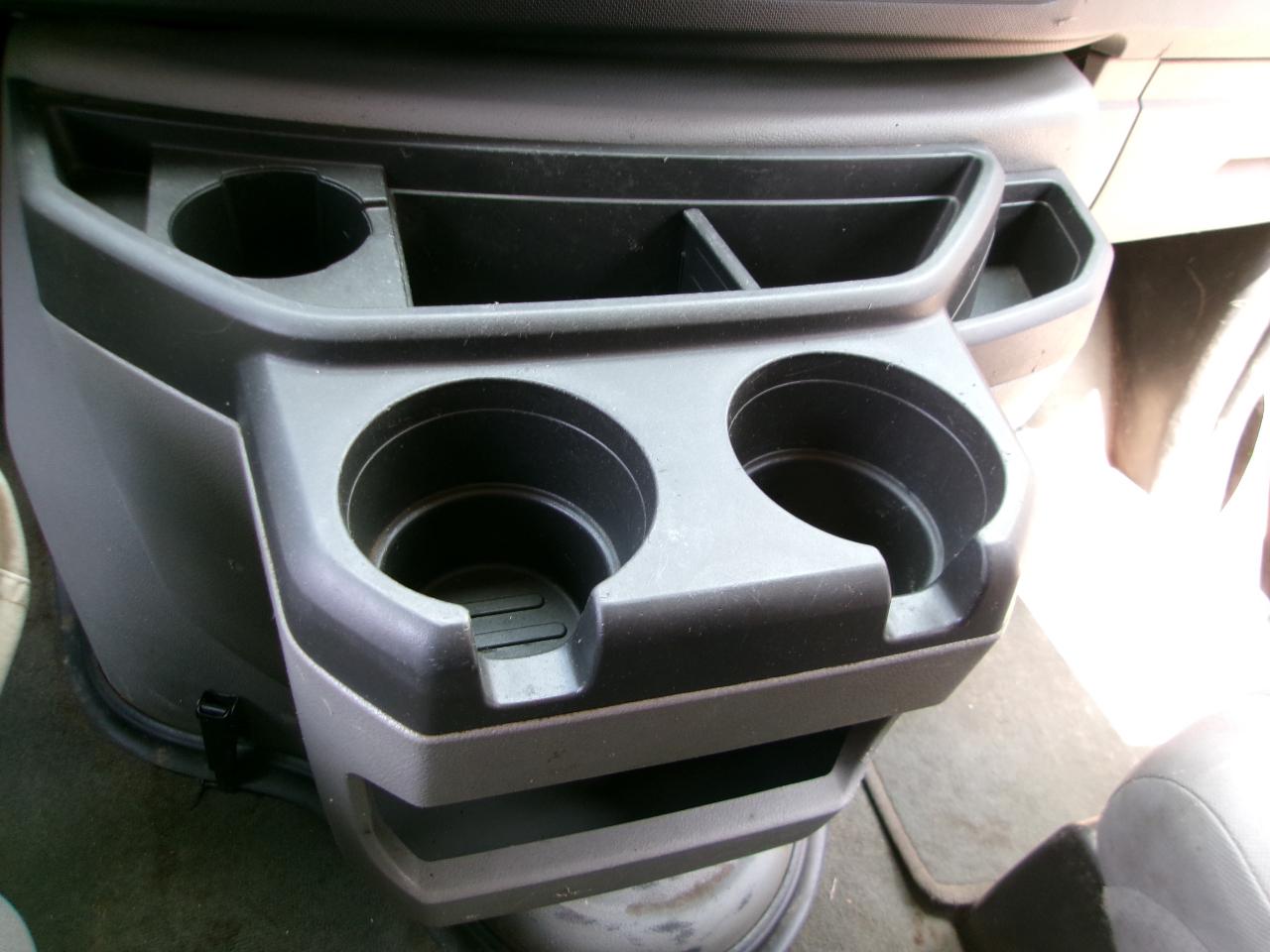 Ford Econoline E-350 Super Duty Extended 2013