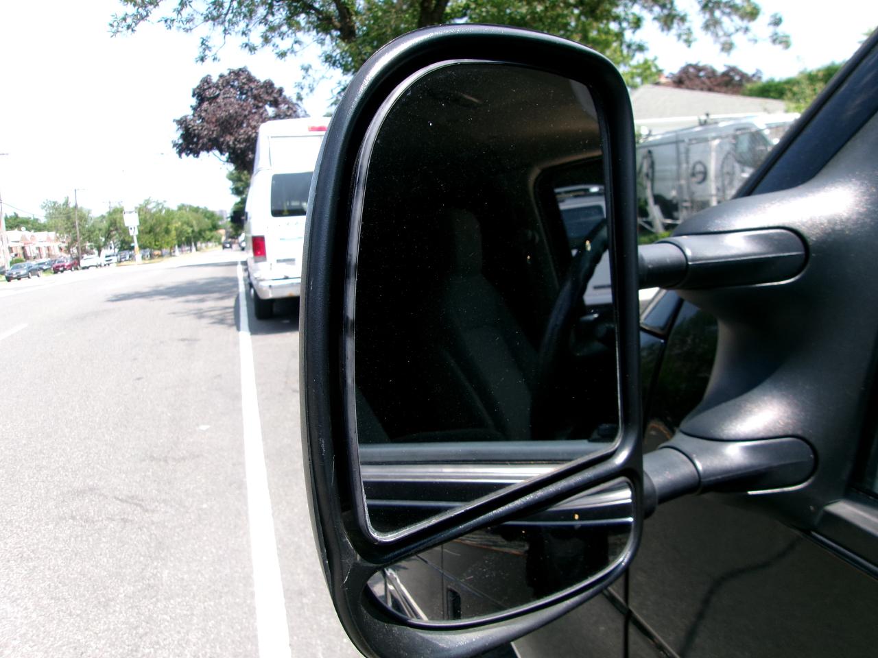 Ford Econoline E-350 Super Duty Extended 2013