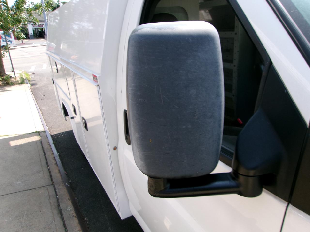 Chevrolet Express G3500 139" 2015