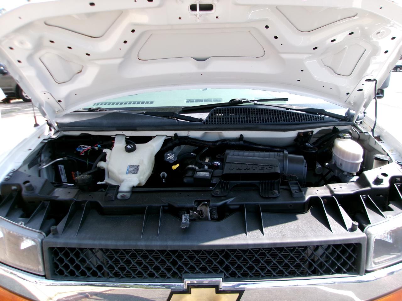 Chevrolet Express G3500 139" 2015
