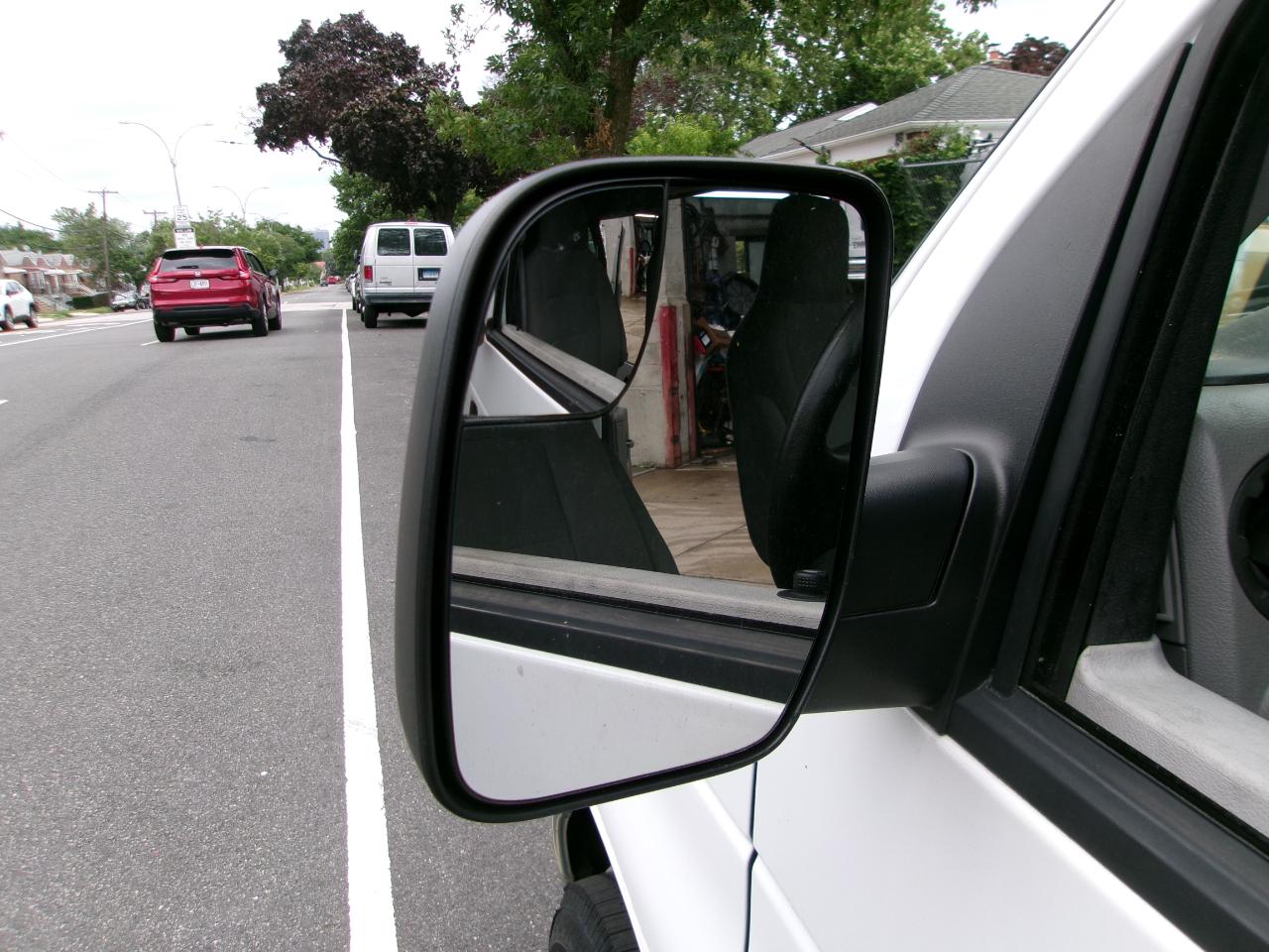 Ford Econoline E-350 XLT Super Duty Extended 2013