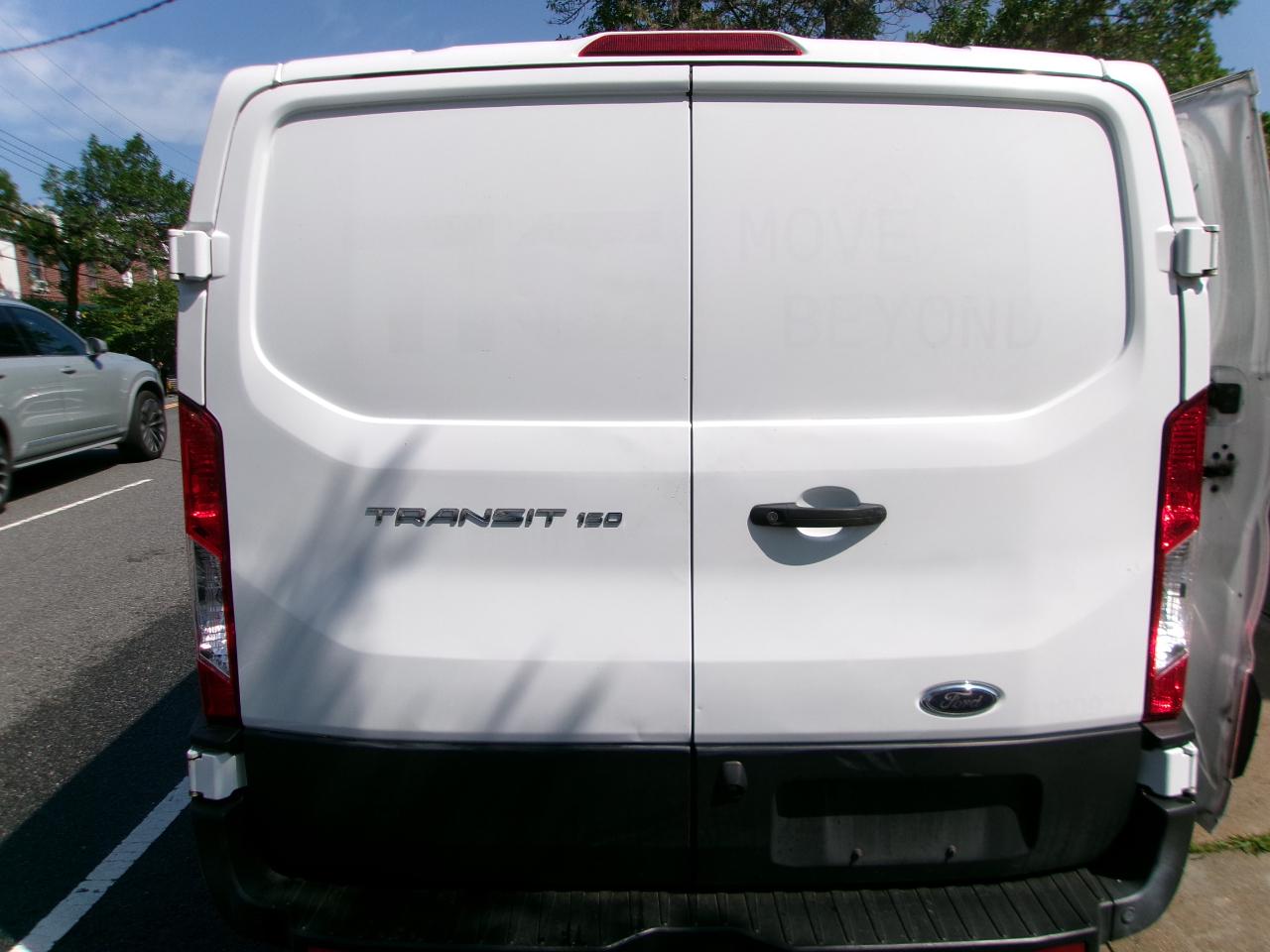 Ford Transit 150 Van Low Roof w/Sliding Pass. 130-in. WB 2019