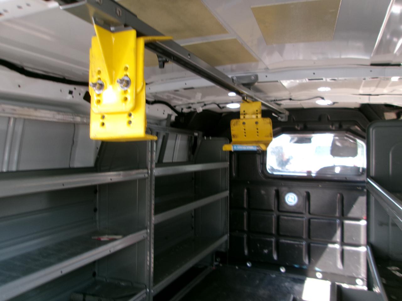 Ford Transit 150 Van Low Roof w/Sliding Pass. 130-in. WB 2019