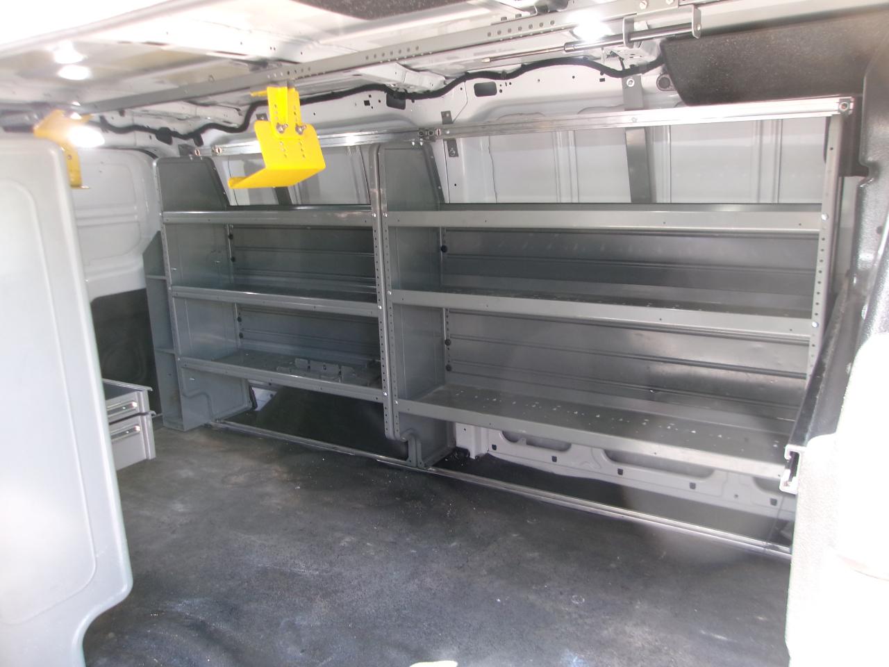 Ford Transit 150 Van Low Roof w/Sliding Pass. 130-in. WB 2019