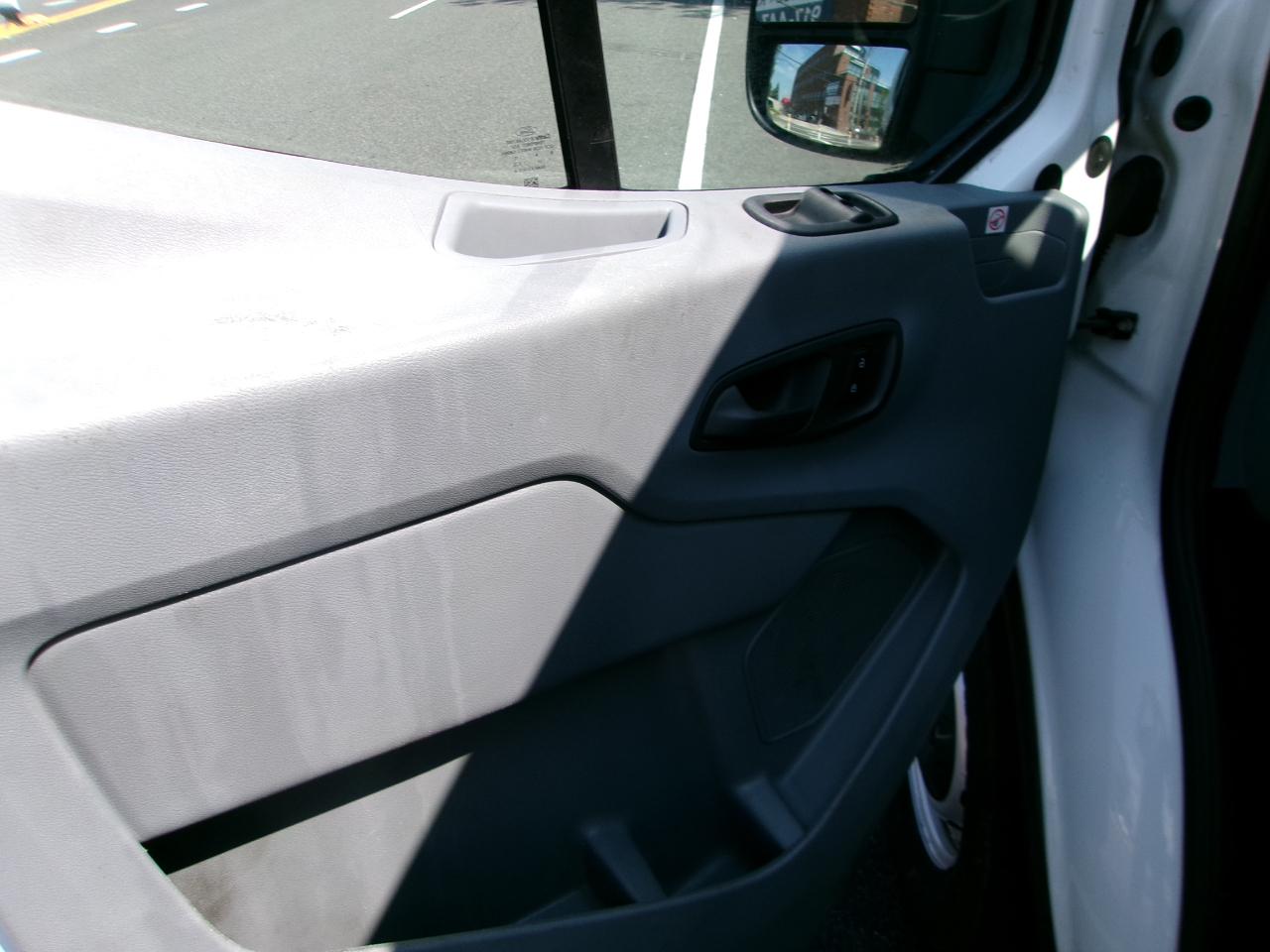 Ford Transit 150 Van Low Roof w/Sliding Pass. 130-in. WB 2019