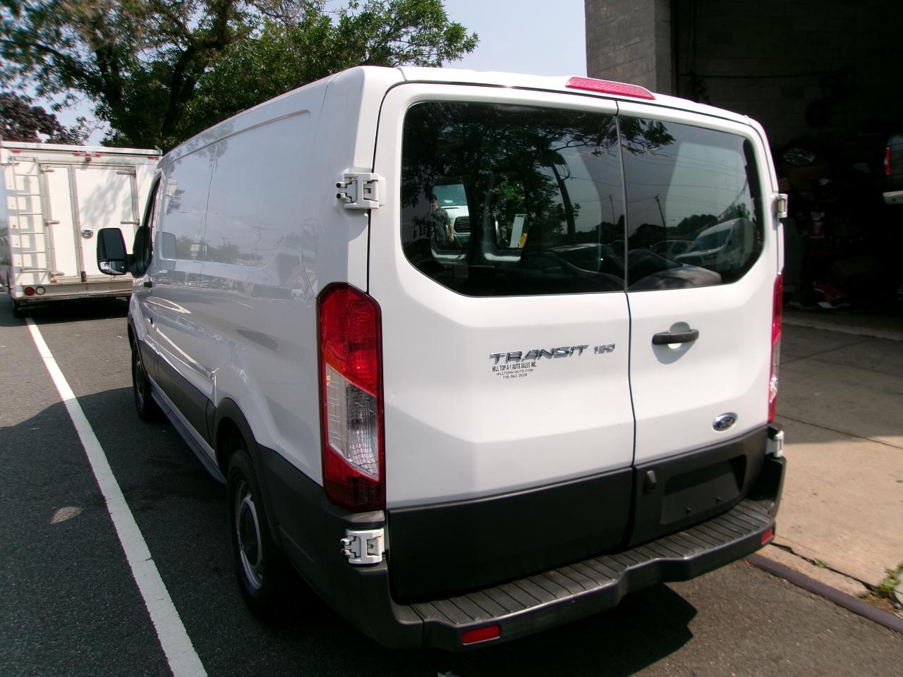 Ford Transit 150 Van Low Roof 60/40 Pass. 130-in. WB 2016
