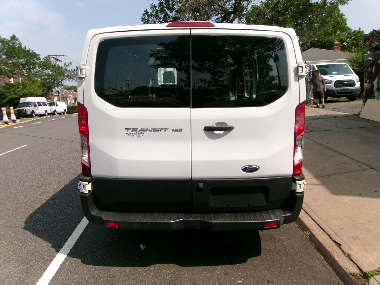 Ford Transit 150 Van Low Roof 60/40 Pass. 130-in. WB 2016