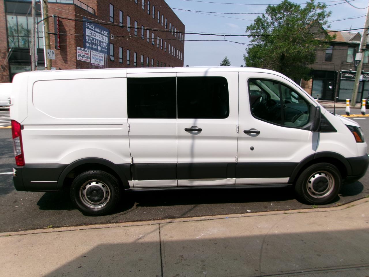 Ford Transit 150 Van Low Roof 60/40 Pass. 130-in. WB 2016