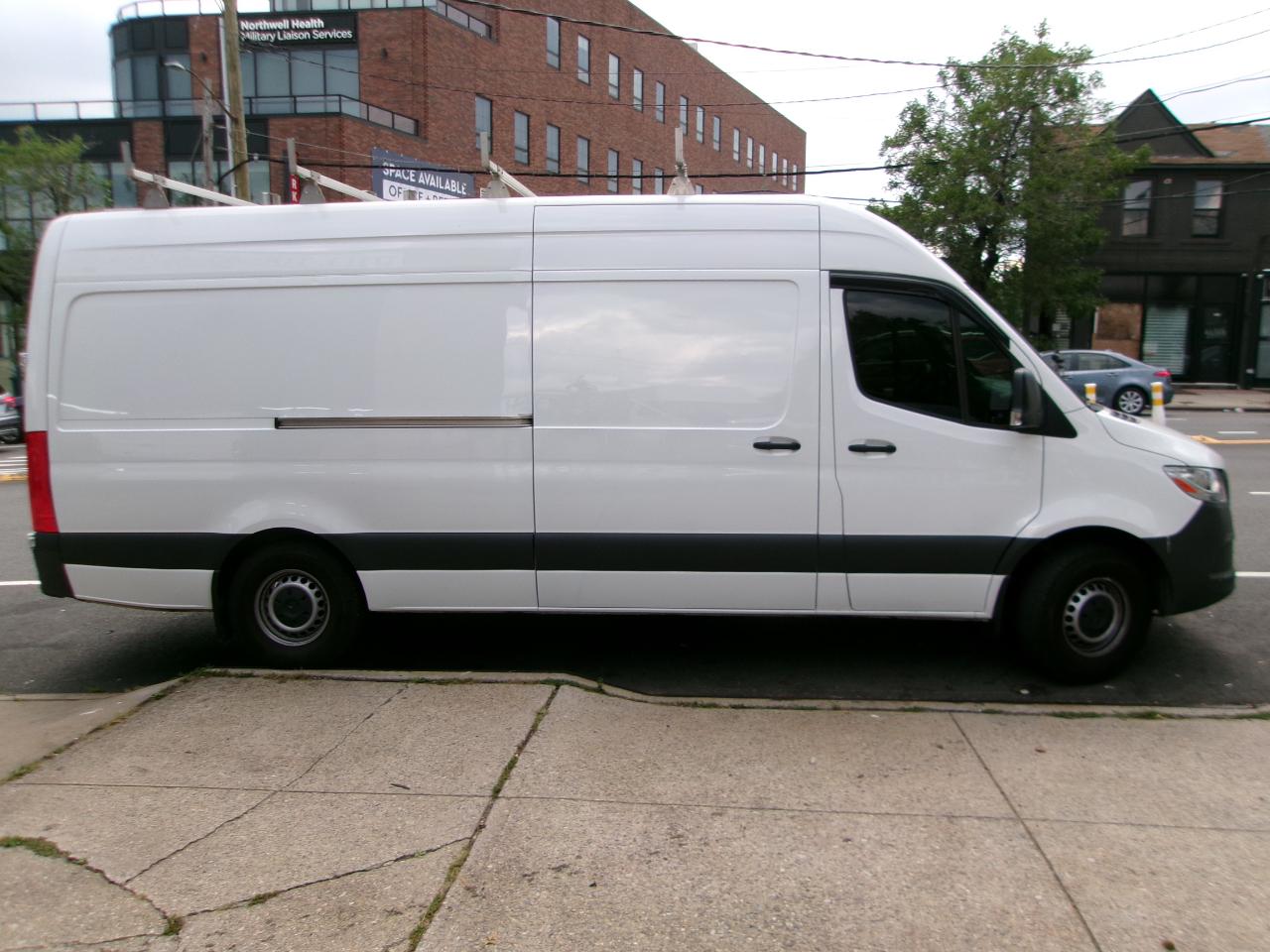 Mercedes-Benz Sprinter 2500 170-in. WB 2023