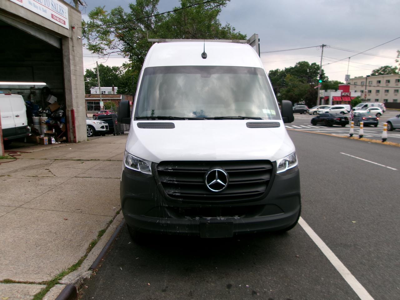 Mercedes-Benz Sprinter 2500 170-in. WB 2023