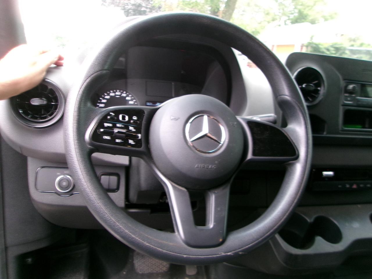 Mercedes-Benz Sprinter 2500 170-in. WB 2023