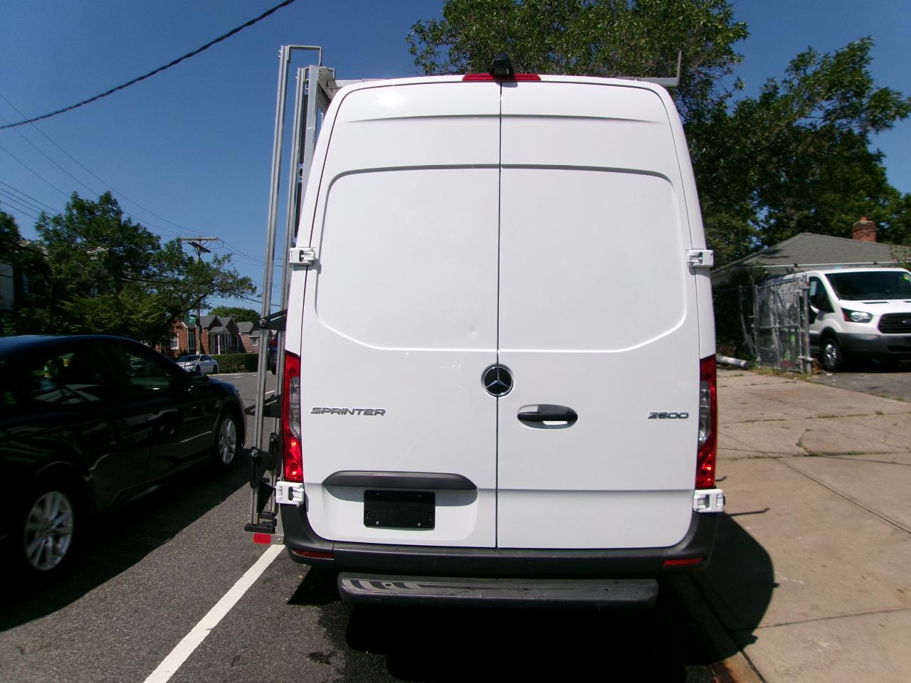 Mercedes-Benz Sprinter 2500 170-in. WB 2023