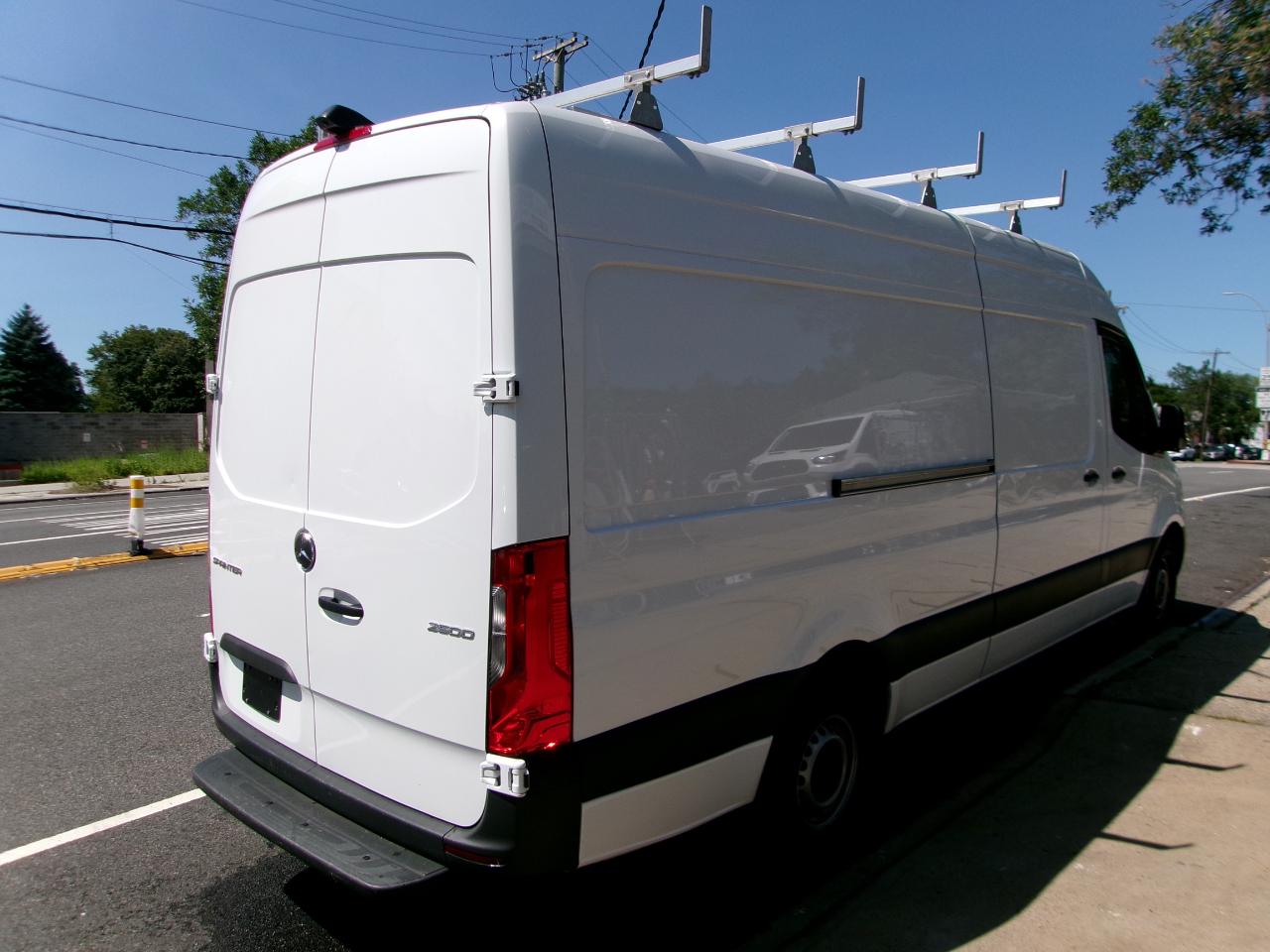 Mercedes-Benz Sprinter 2500 170-in. WB 2023