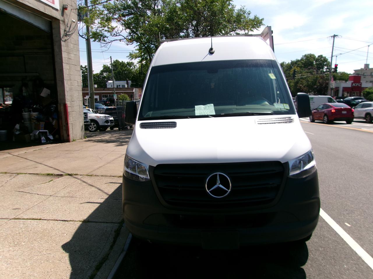 Mercedes-Benz Sprinter 2500 170-in. WB 2023