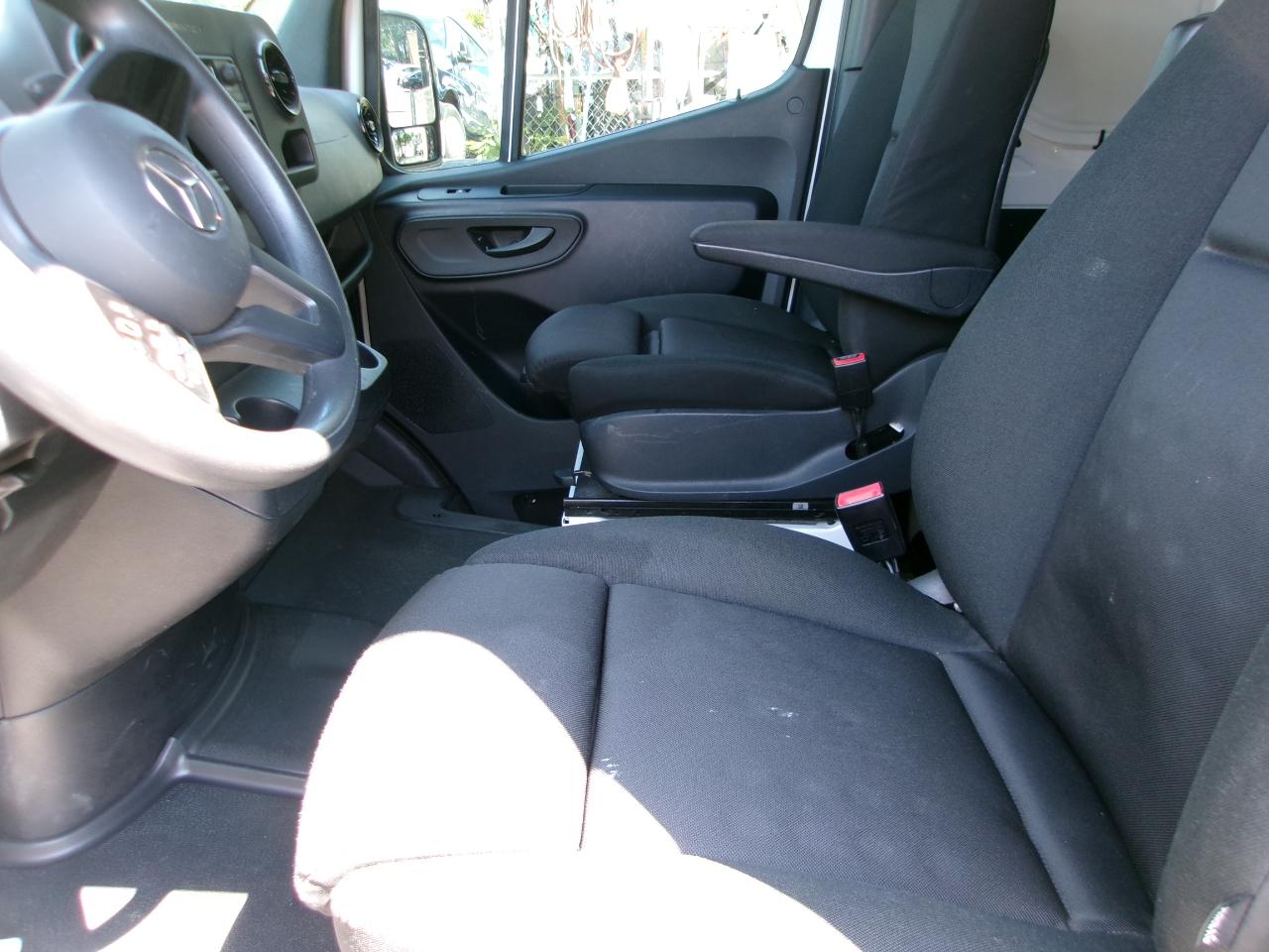 Mercedes-Benz Sprinter 2500 170-in. WB 2023