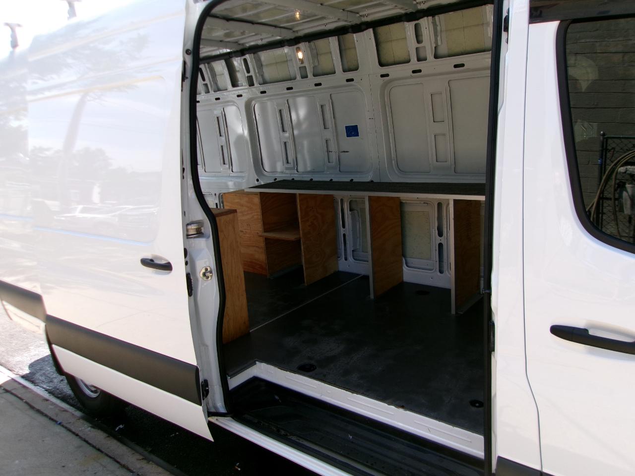 Mercedes-Benz Sprinter 2500 170-in. WB 2023