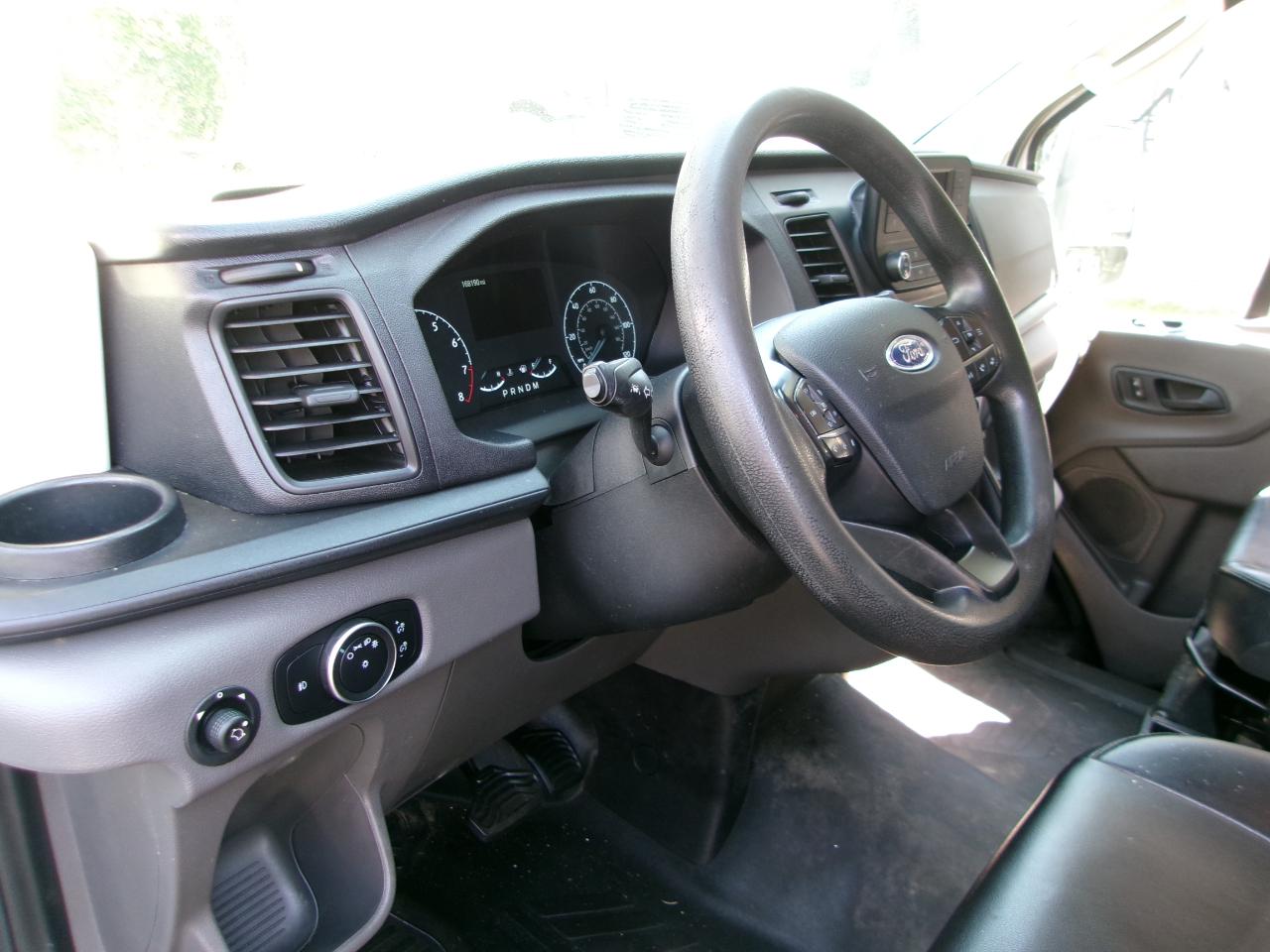 Ford Transit 250 Van Low Roof w/Sliding Pass. 130-in. WB 2020