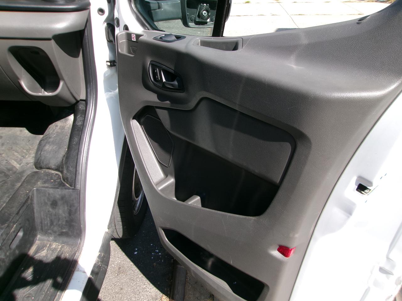 Ford Transit 250 Van Low Roof w/Sliding Pass. 130-in. WB 2020