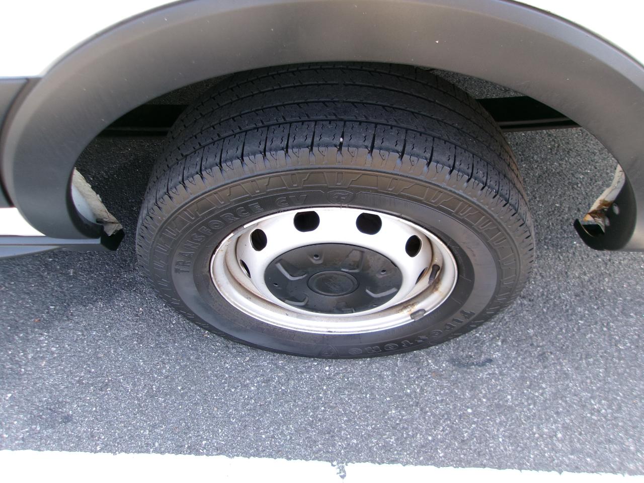 Ford Transit 250 Van Low Roof w/Sliding Pass. 130-in. WB 2020