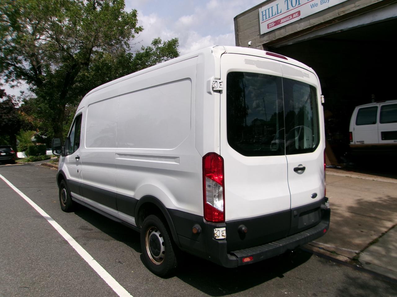 Ford Transit 250 Van Med. Roof w/Sliding Pass. 148-in. WB 2016