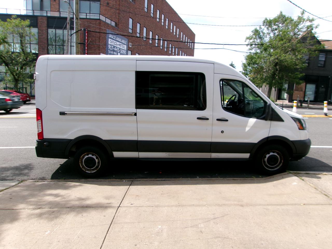 Ford Transit 250 Van Med. Roof w/Sliding Pass. 148-in. WB 2016