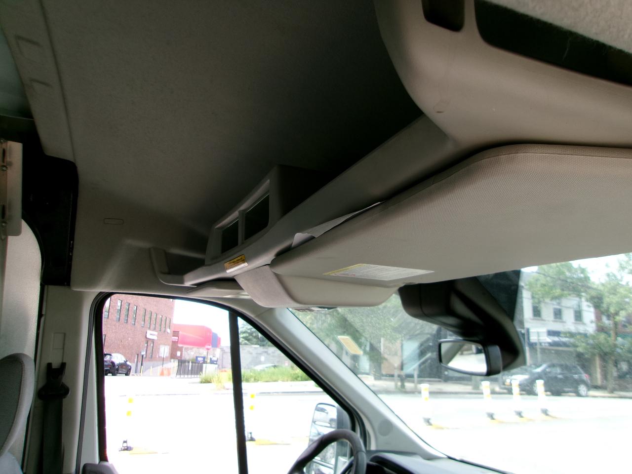 Ford Transit 250 Van Med. Roof w/Sliding Pass. 148-in. WB 2016