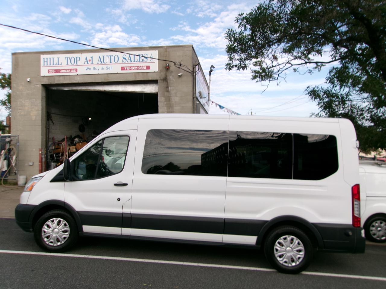 Ford Transit 350 Wagon Med. Roof XL w/Sliding Pass. 148-in. WB 2016