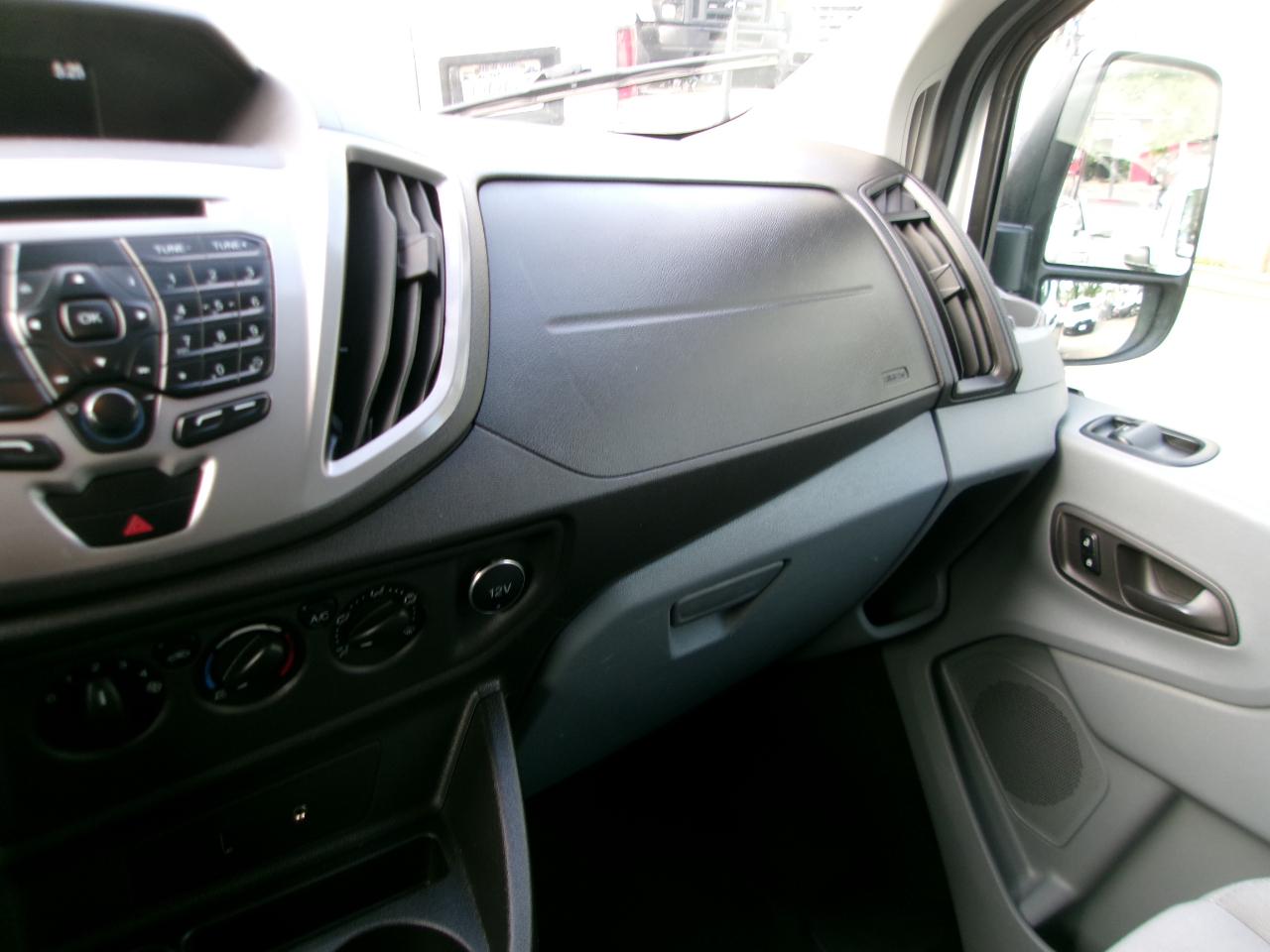 Ford Transit 350 Wagon Med. Roof XL w/Sliding Pass. 148-in. WB 2016