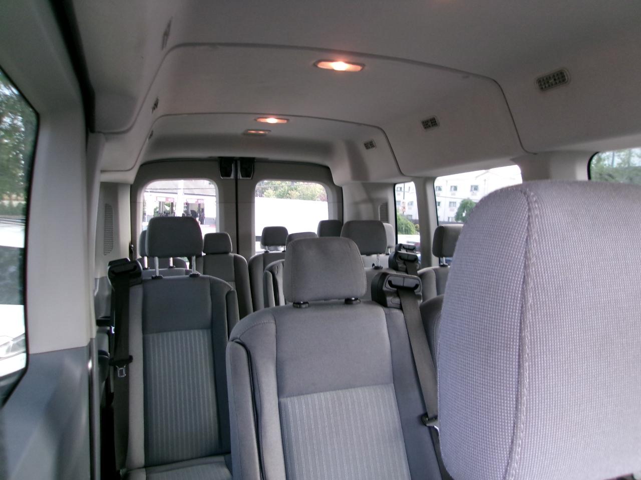 Ford Transit 350 Wagon Med. Roof XL w/Sliding Pass. 148-in. WB 2016