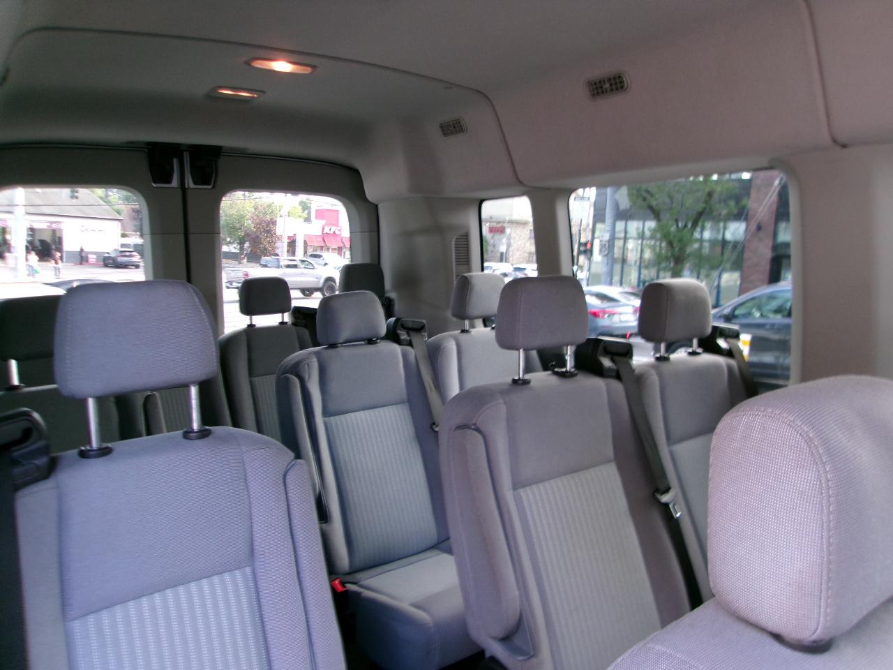 Ford Transit 350 Wagon Med. Roof XL w/Sliding Pass. 148-in. WB 2016