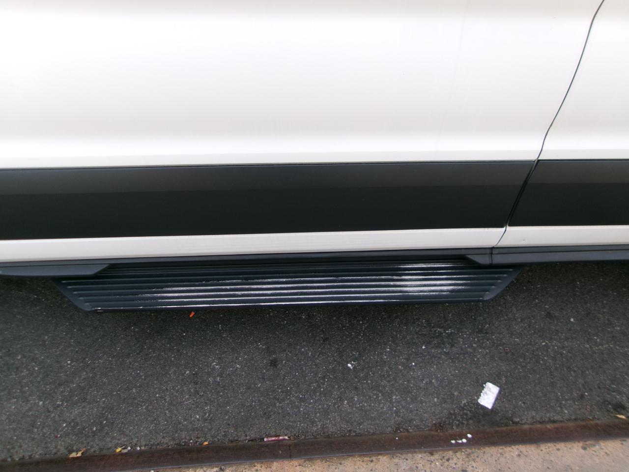 Ford Transit 350 Wagon Med. Roof XL w/Sliding Pass. 148-in. WB 2016