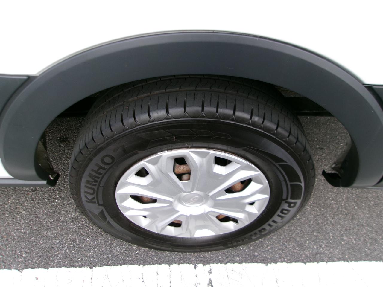 Ford Transit 350 Wagon Med. Roof XL w/Sliding Pass. 148-in. WB 2016
