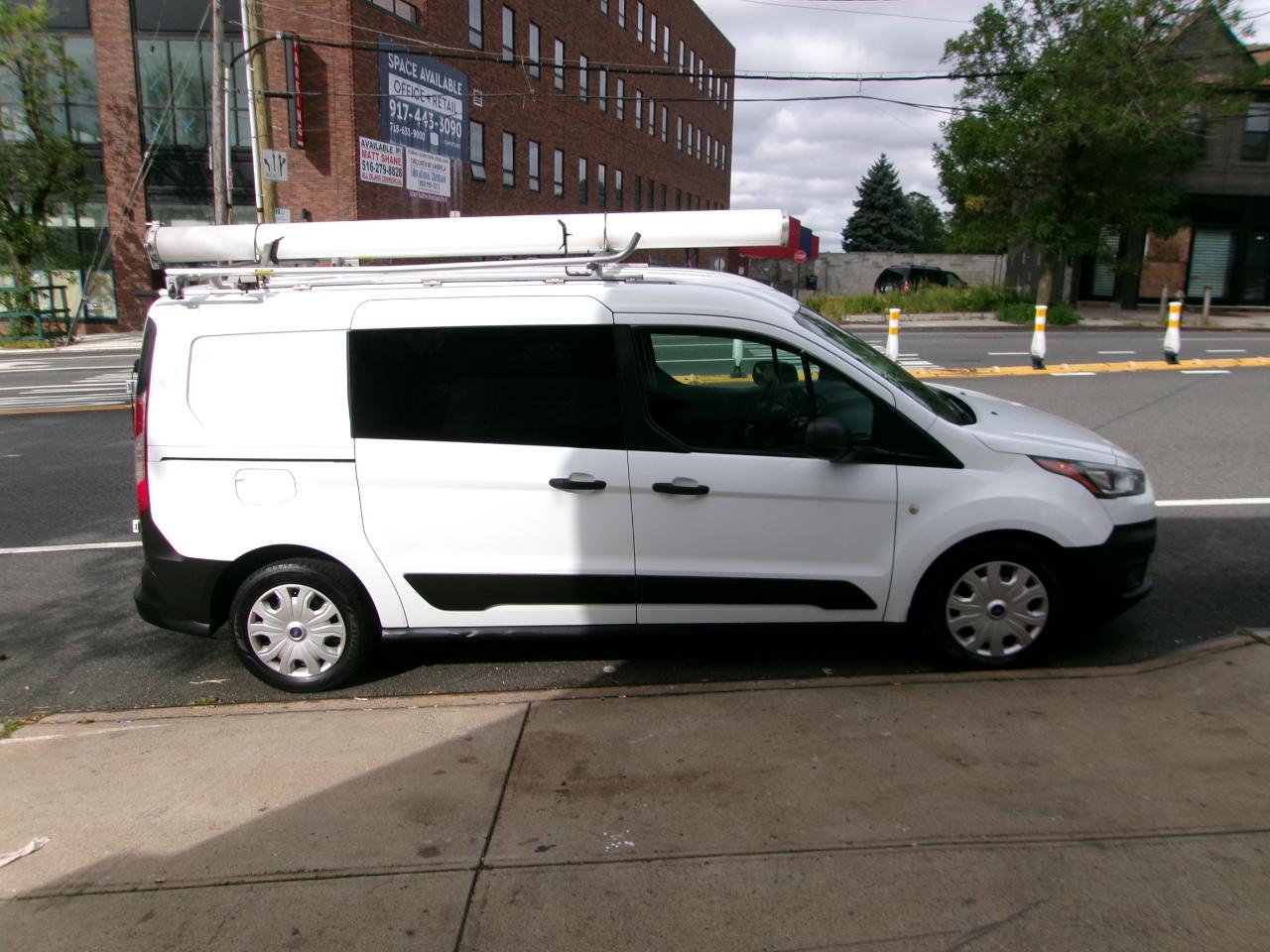 Ford Transit Connect Cargo Van XL LWB w/Rear 180 Degree Door 2020