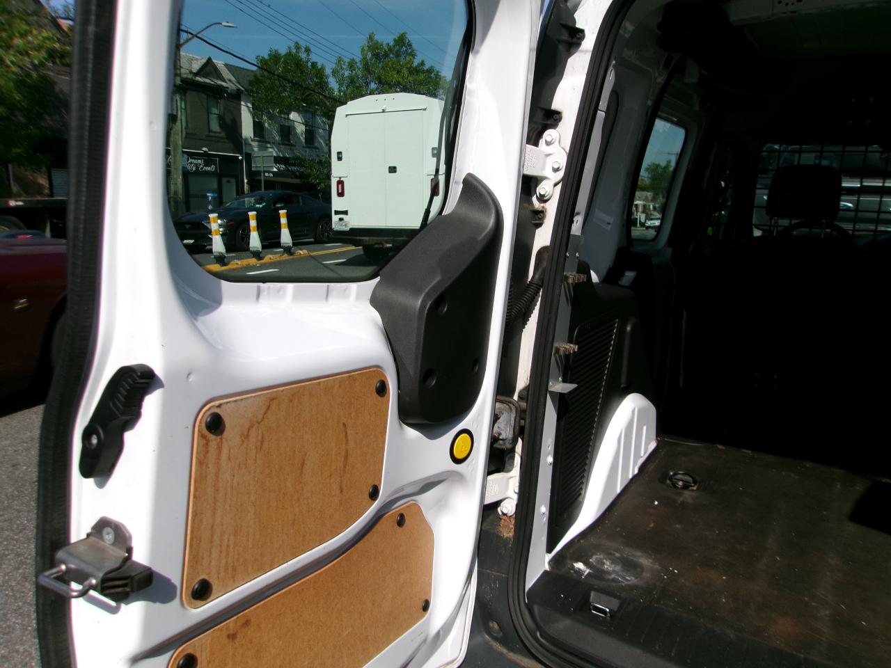 Ford Transit Connect Cargo Van XL SWB w/Rear Liftgate 2016