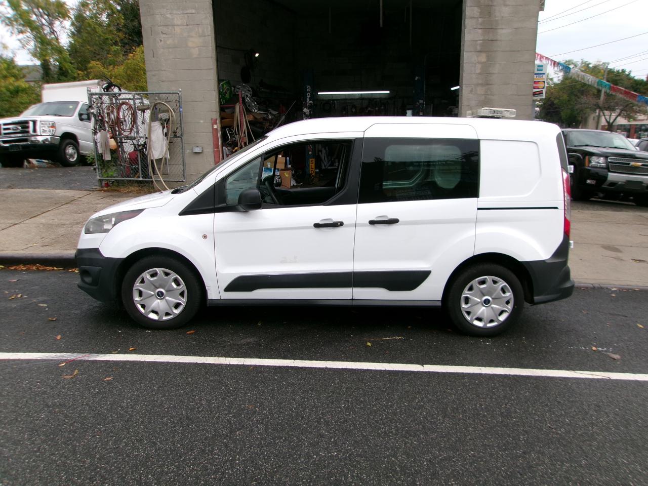 Ford Transit Connect Cargo Van XL SWB w/Rear Liftgate 2016