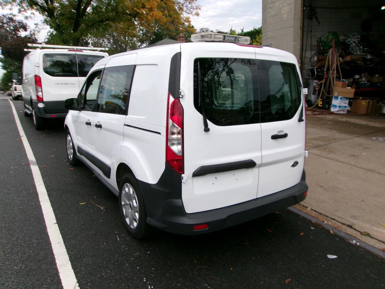 Ford Transit Connect Cargo Van XL SWB w/Rear Liftgate 2016