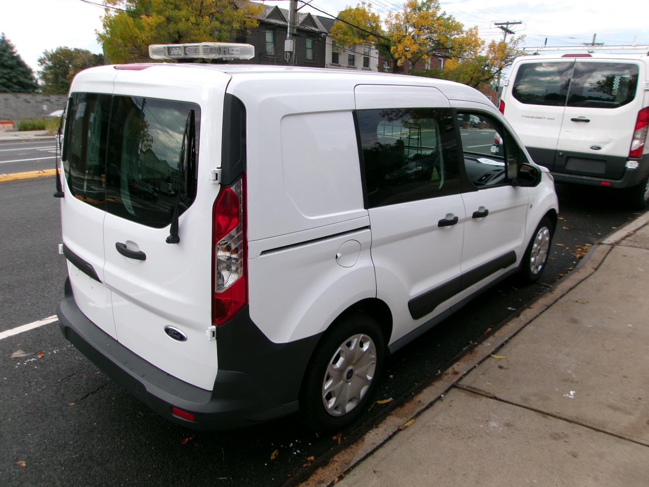 Ford Transit Connect Cargo Van XL SWB w/Rear Liftgate 2016
