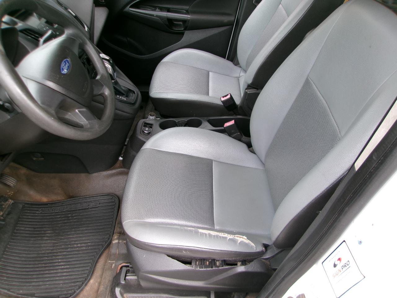 Ford Transit Connect Cargo Van XL SWB w/Rear Liftgate 2016