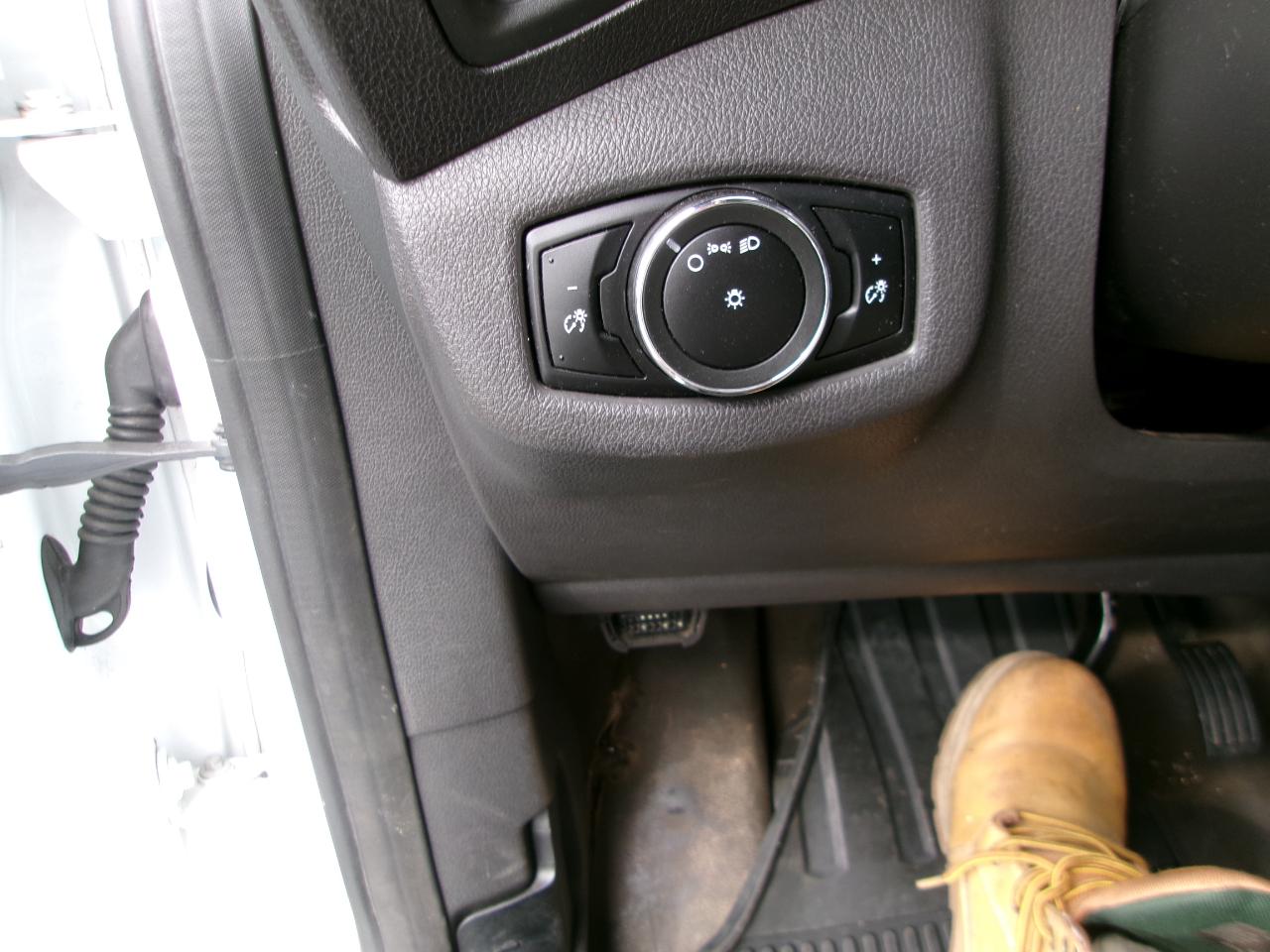 Ford Transit Connect Cargo Van XL SWB w/Rear Liftgate 2016