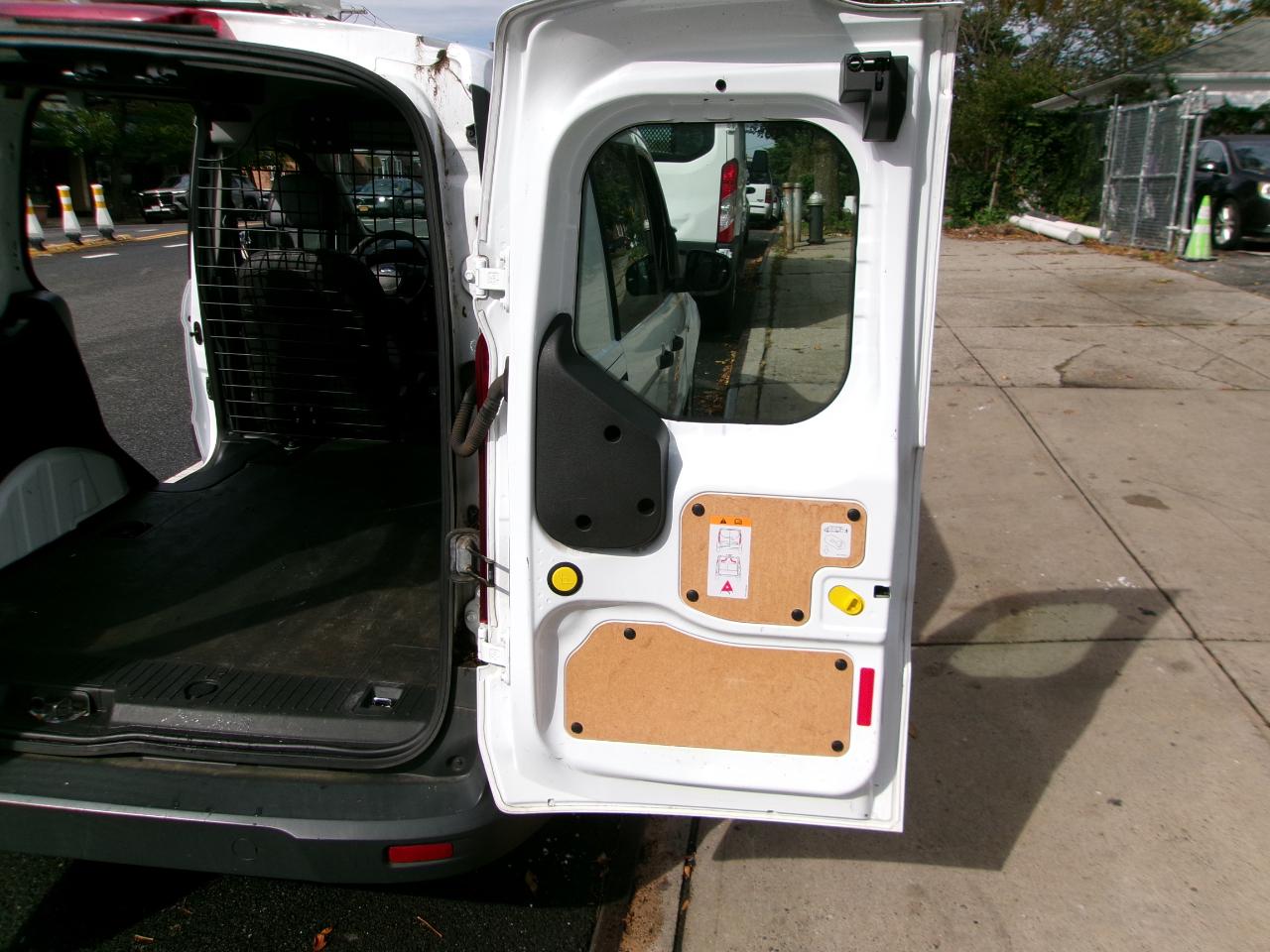 Ford Transit Connect Cargo Van XL SWB w/Rear Liftgate 2016