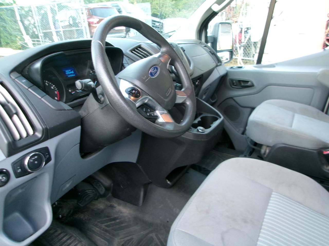 Ford Transit 150 Van Med. Roof w/Sliding Pass. 148-in. WB 2019
