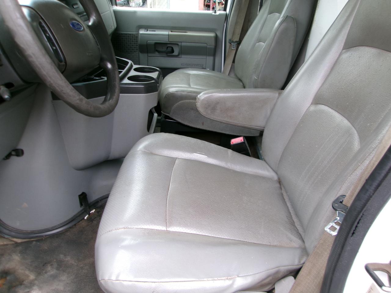 Ford Econoline E-350 Super Duty 2016