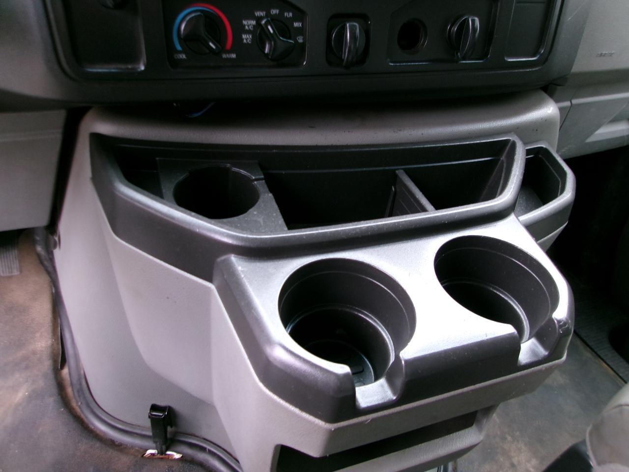 Ford Econoline E-350 Super Duty 2016