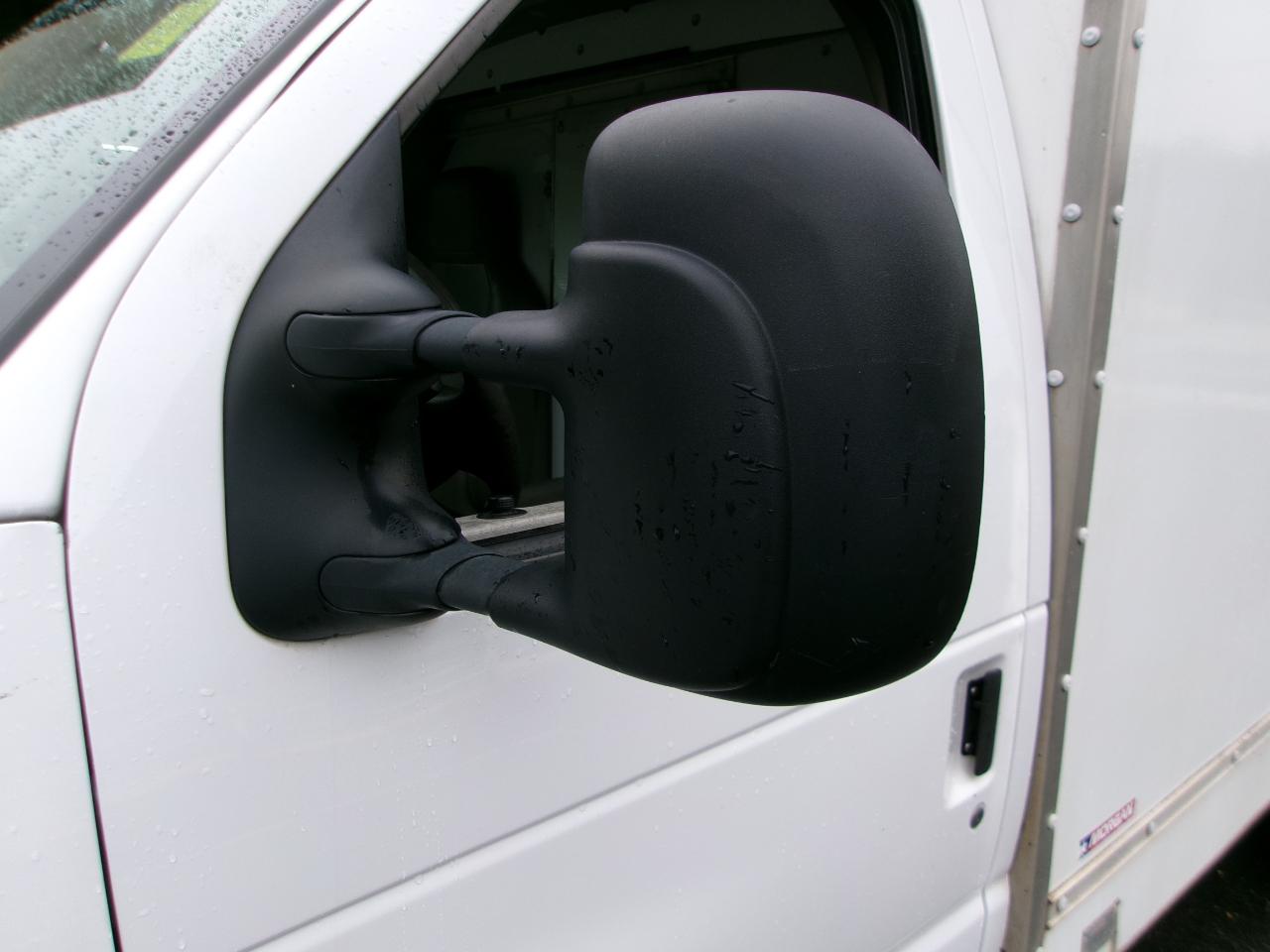 Ford Econoline E-350 Super Duty 2016