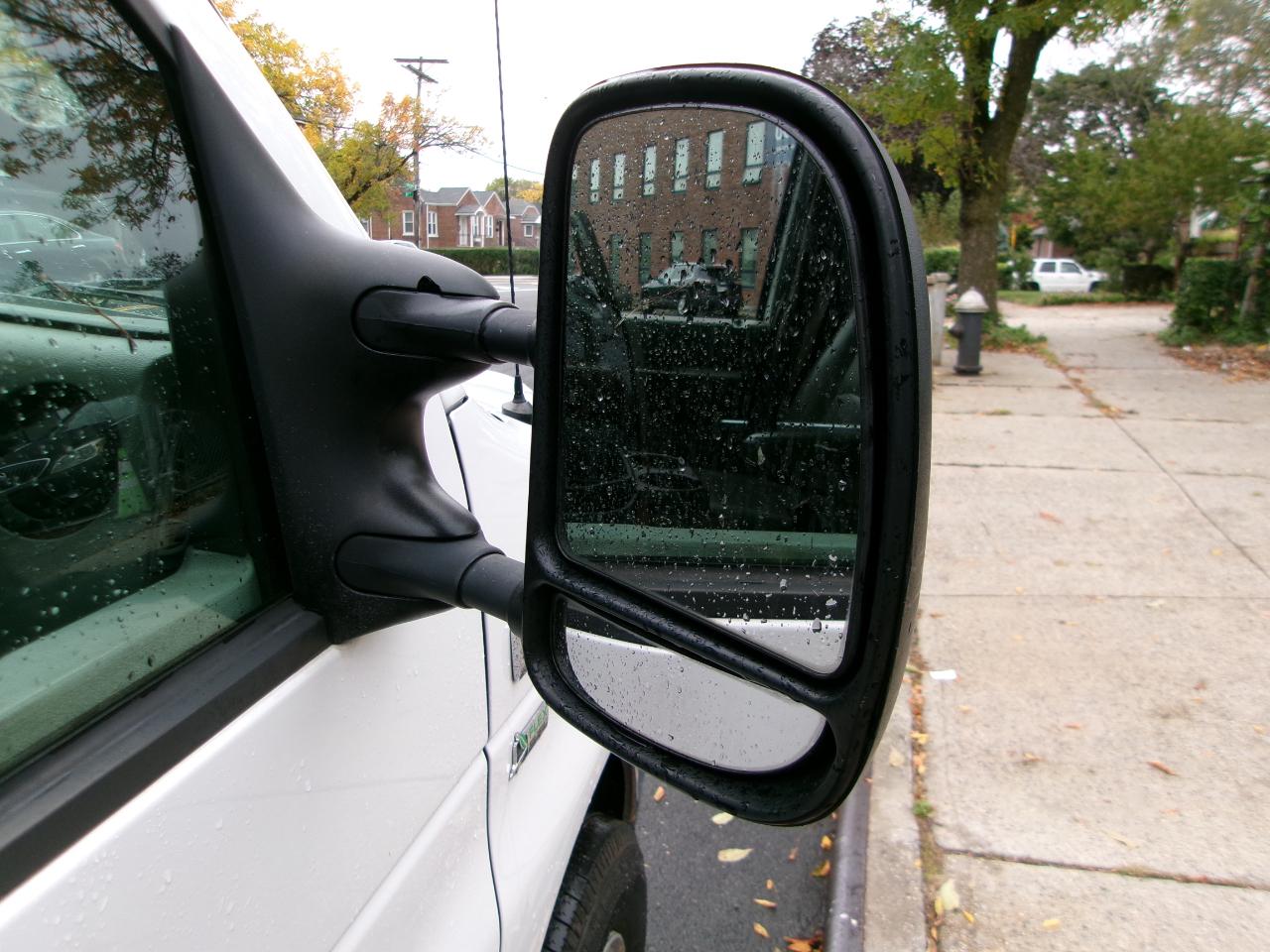 Ford Econoline E-350 Super Duty 2016