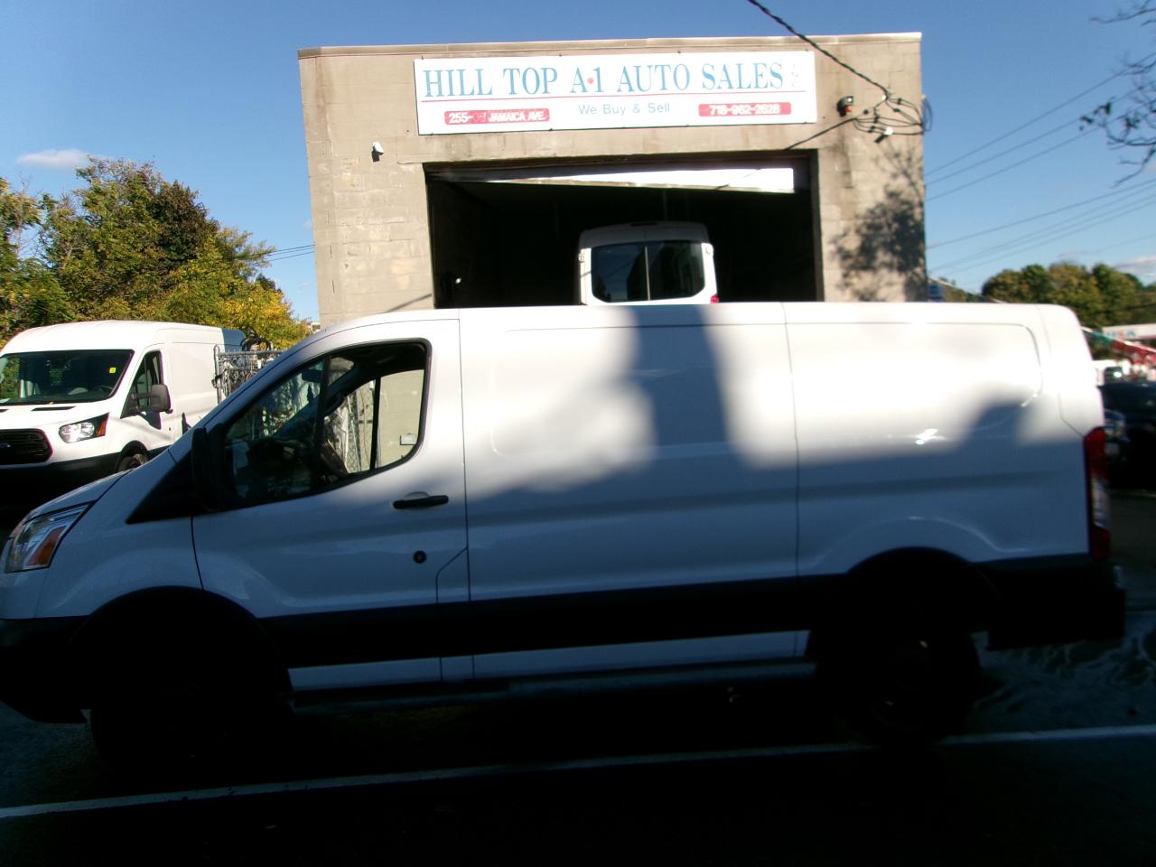 Ford Transit 250 Van Low Roof w/Sliding Pass. 130-in. WB 2019
