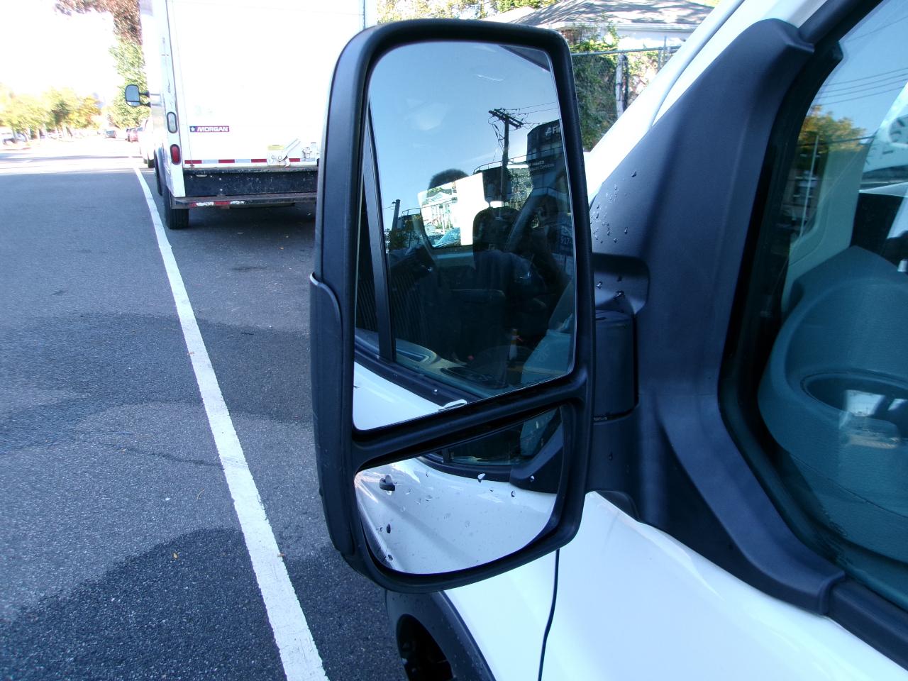Ford Transit 250 Van Low Roof w/Sliding Pass. 130-in. WB 2019