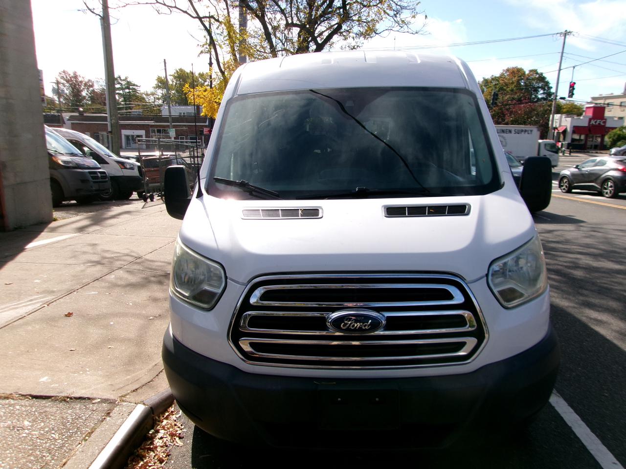 Ford Transit 350 Wagon Med. Roof XL w/Sliding Pass. 148-in. WB 2016