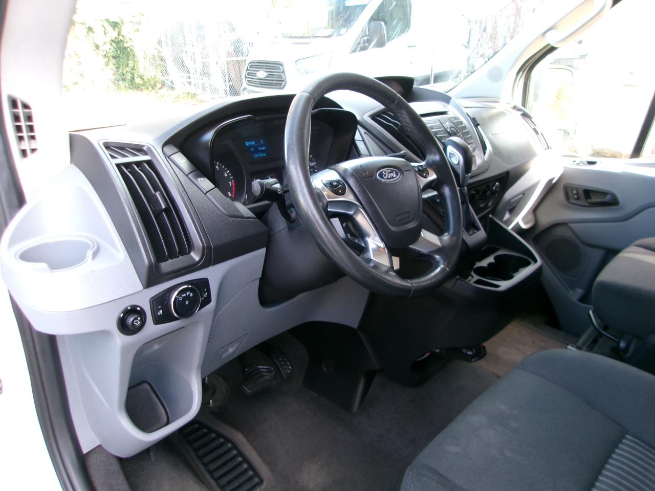 Ford Transit 350 Wagon Med. Roof XL w/Sliding Pass. 148-in. WB 2016