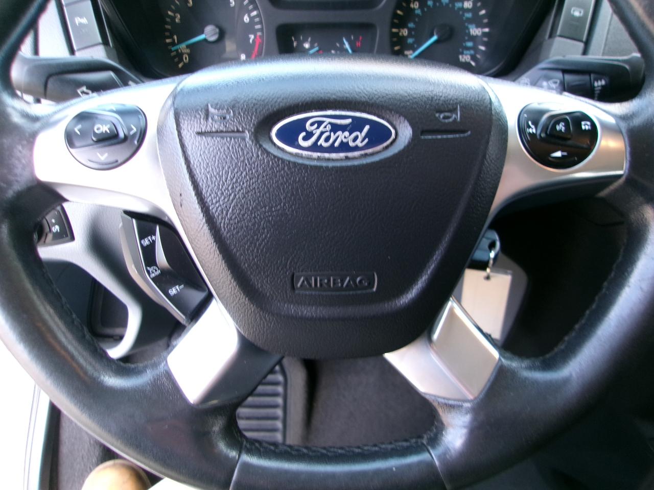 Ford Transit 350 Wagon Med. Roof XL w/Sliding Pass. 148-in. WB 2016